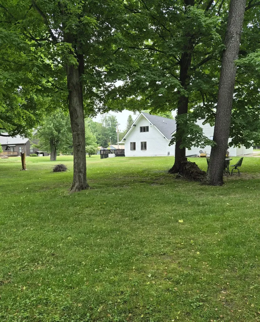 7452 Leonard Avenue Onekama Township MI 49675