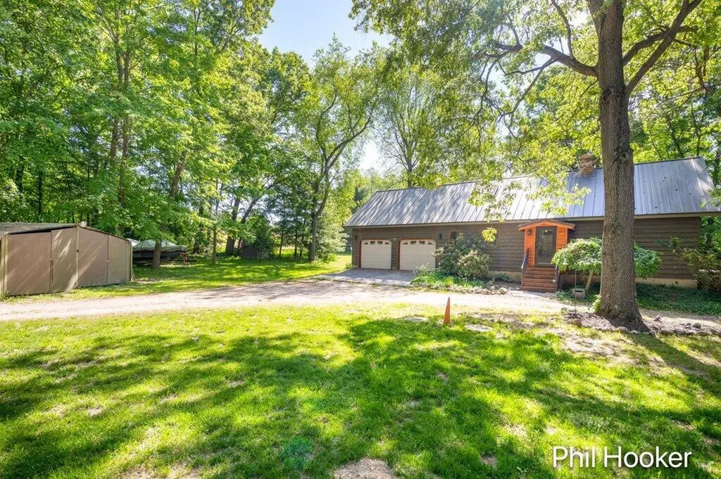996 Prairie Creek Road Ionia Township MI 48846