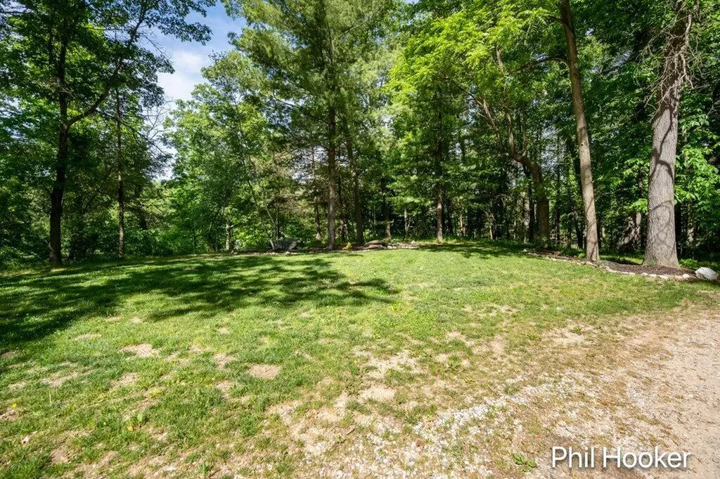 996 Prairie Creek Road Ionia Township MI 48846