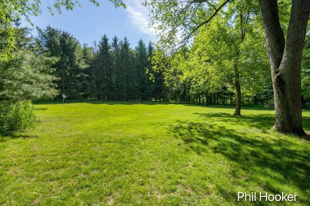 996 Prairie Creek Road Ionia Township MI 48846
