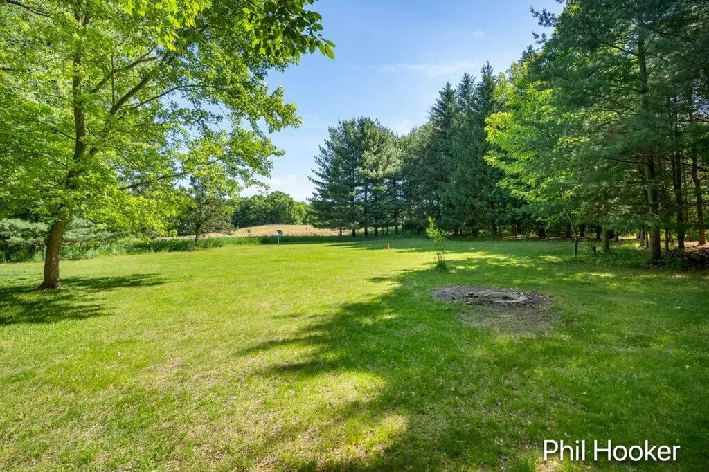 996 Prairie Creek Road Ionia Township MI 48846