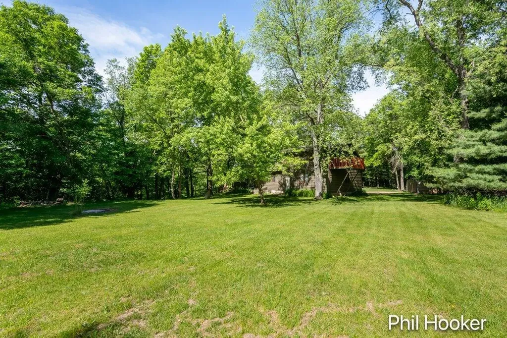 996 Prairie Creek Road Ionia Township MI 48846