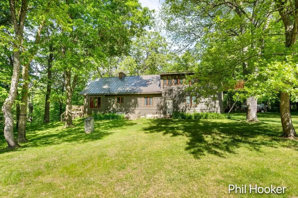 996 Prairie Creek Road Ionia Township MI 48846