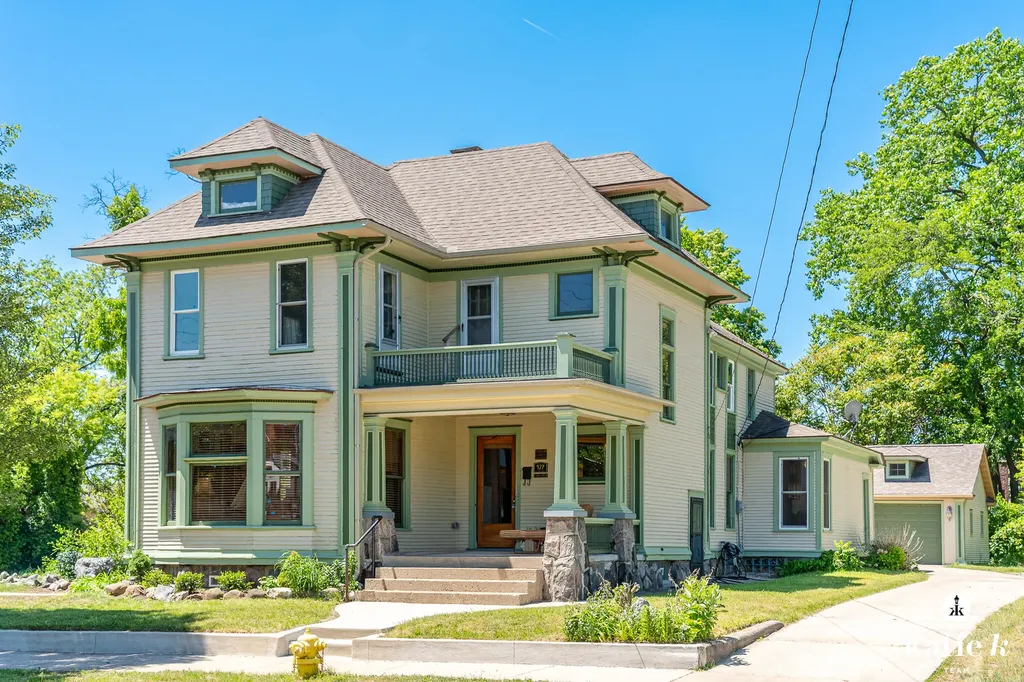 427 James Avenue SE Grand Rapids City MI 49503