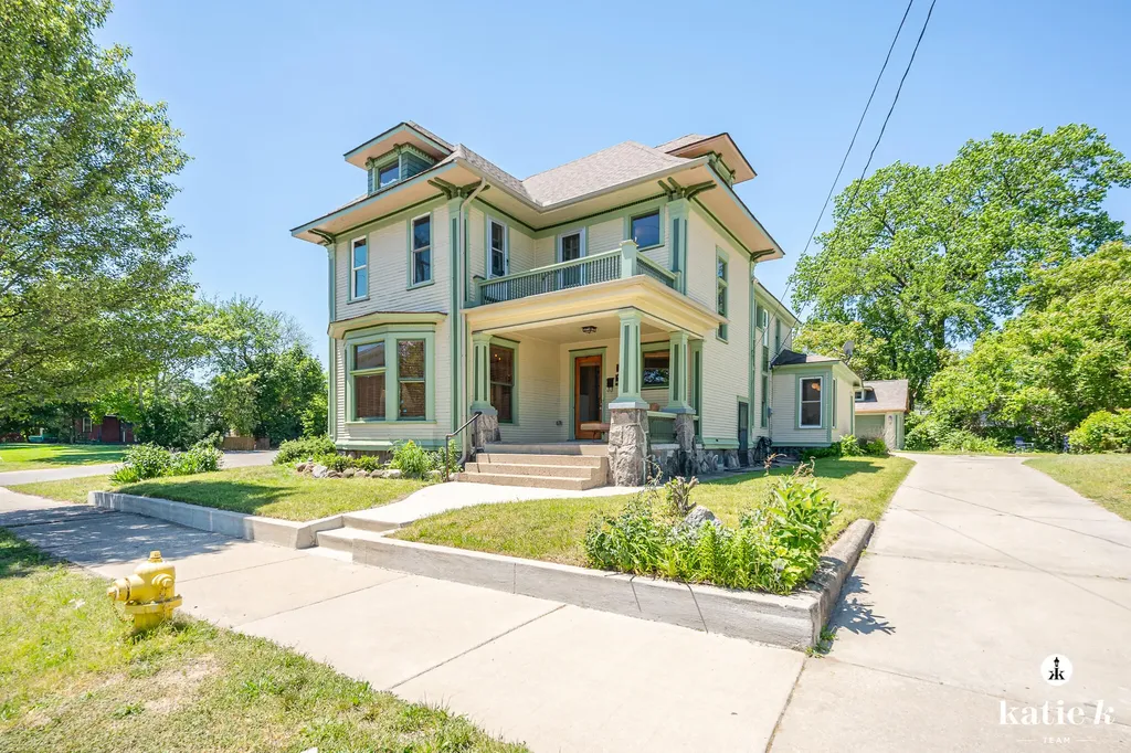 427 James Avenue SE Grand Rapids City MI 49503
