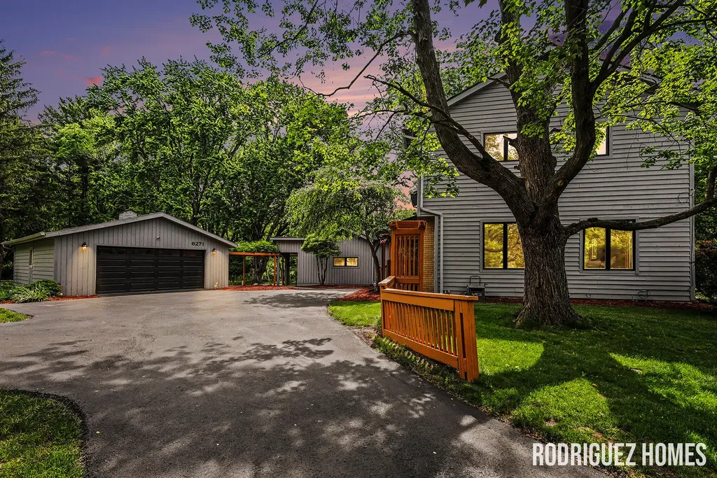 6271 Cascade Road SE Cascade Charter Township MI 49546