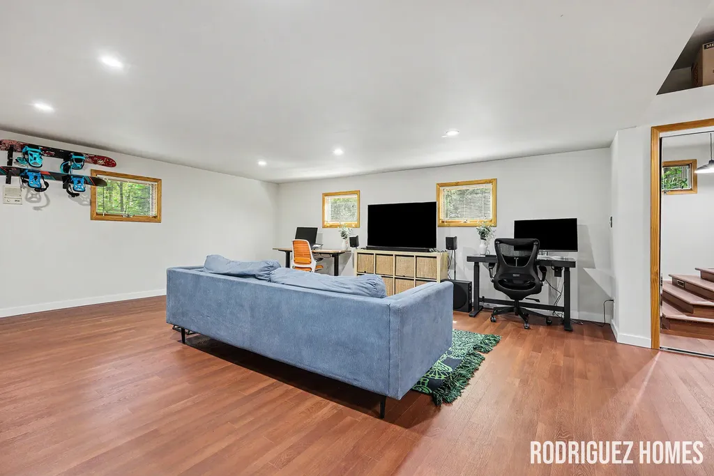 6271 Cascade Road SE Cascade Charter Township MI 49546