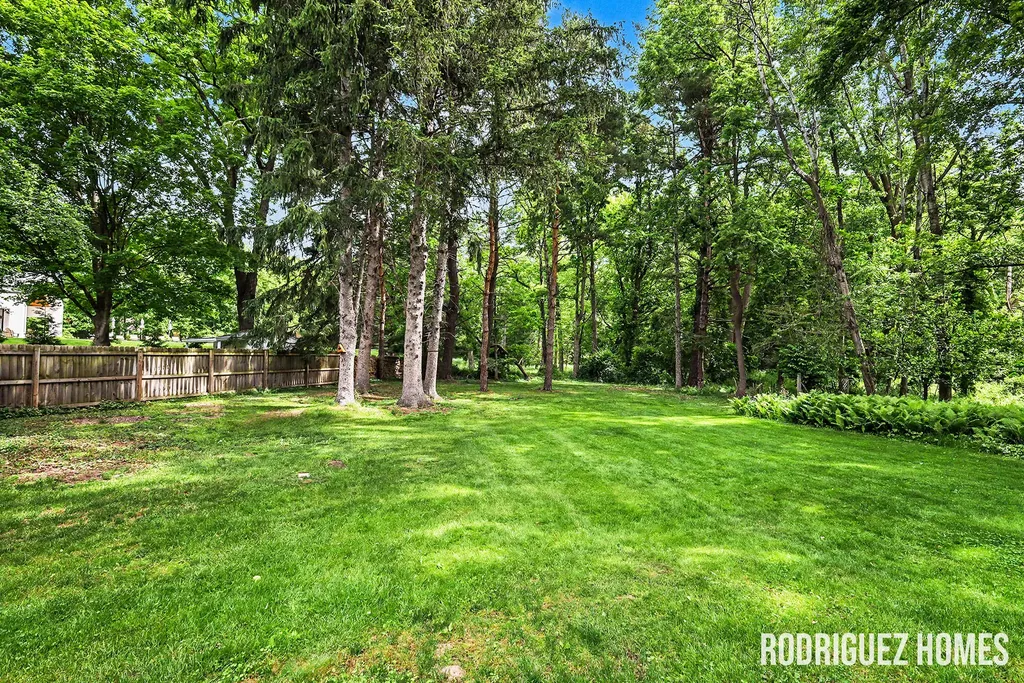 6271 Cascade Road SE Cascade Charter Township MI 49546