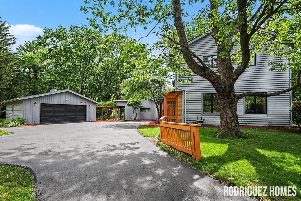 6271 Cascade Road SE Cascade Charter Township MI 49546