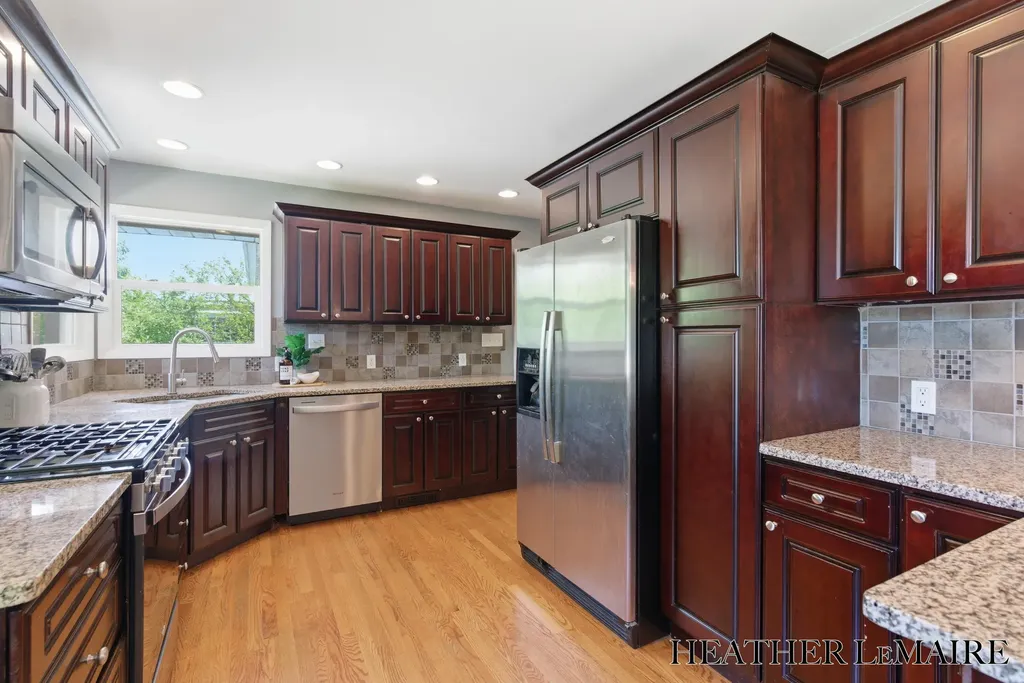 3706 Navaho Street SW Grandville City MI 49418