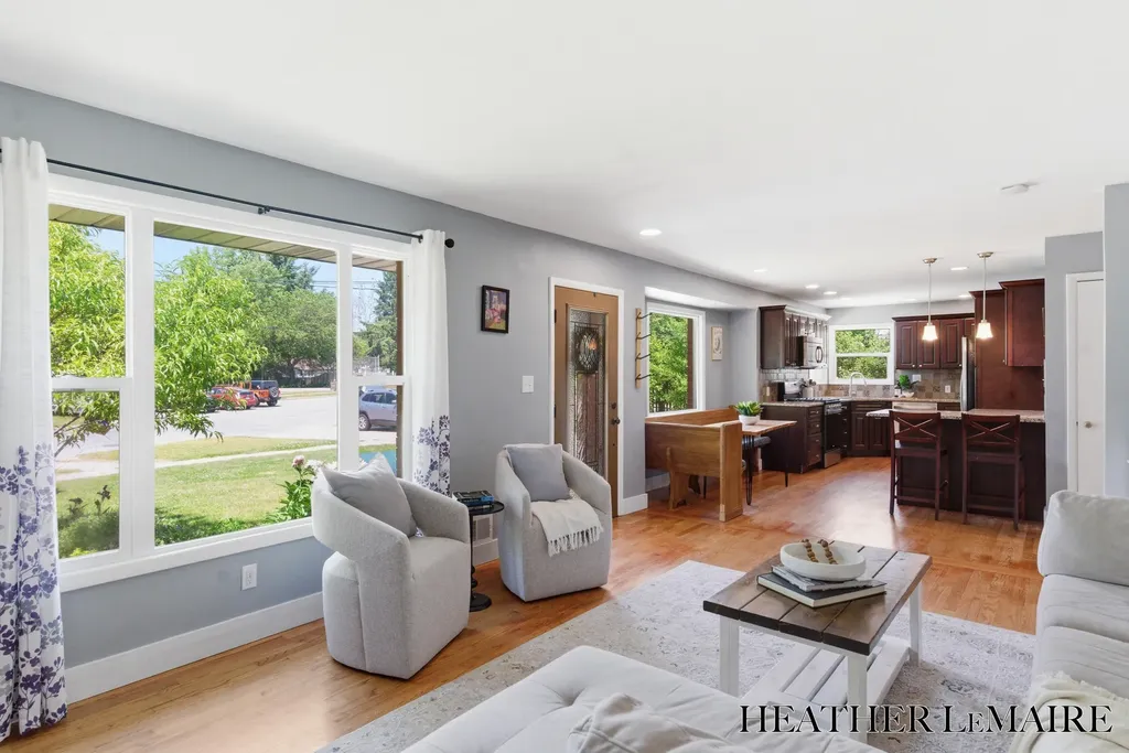 3706 Navaho Street SW Grandville City MI 49418