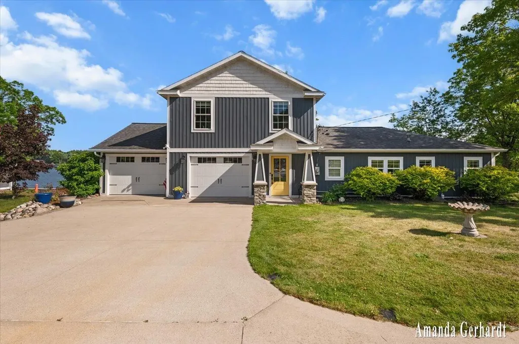 3691 Holiday Drive Montcalm Township MI 48838