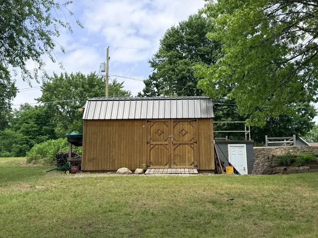 3691 Holiday Drive Montcalm Township MI 48838