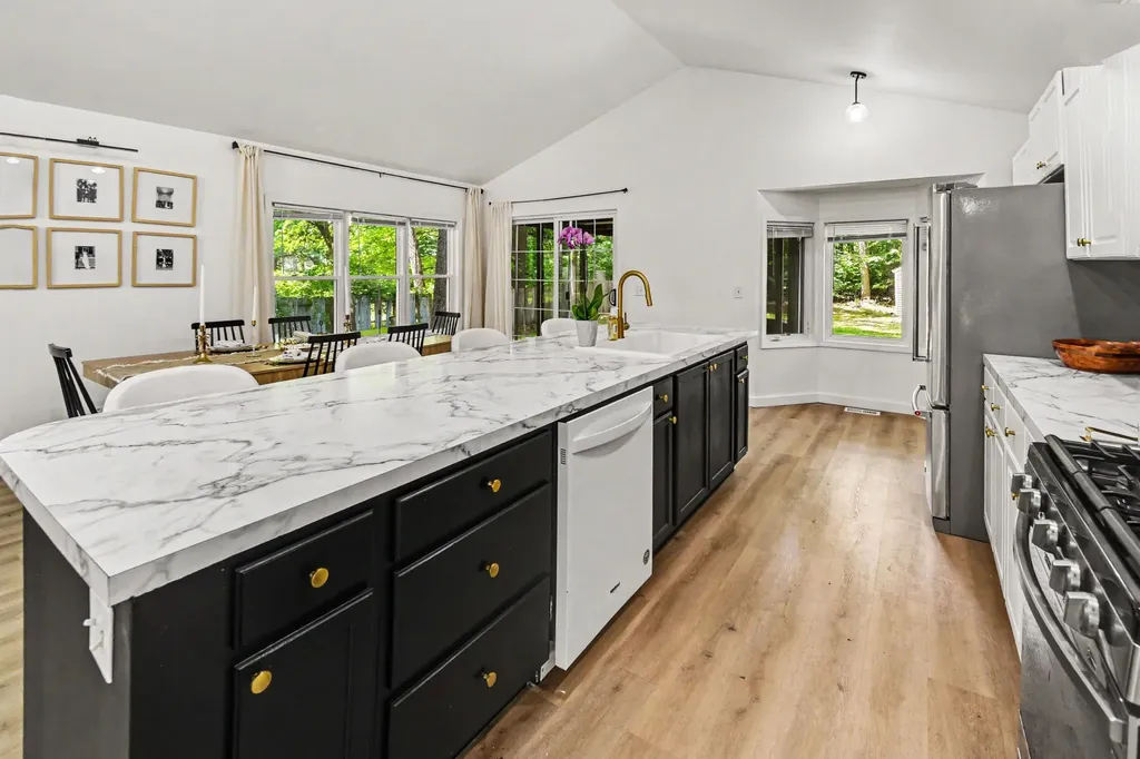 14275 Shiawassee Drive Grand Haven Charter Township MI 49417