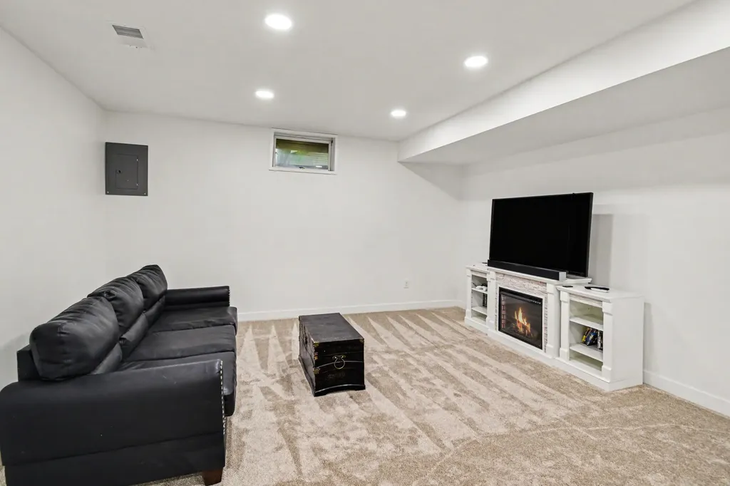 14275 Shiawassee Drive Grand Haven Charter Township MI 49417