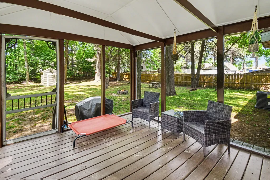 14275 Shiawassee Drive Grand Haven Charter Township MI 49417