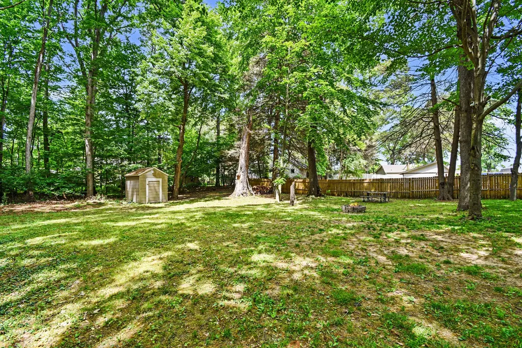 14275 Shiawassee Drive Grand Haven Charter Township MI 49417