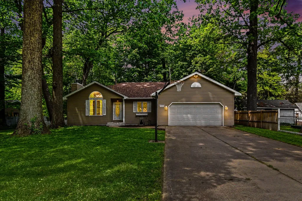 14275 Shiawassee Drive Grand Haven Charter Township MI 49417
