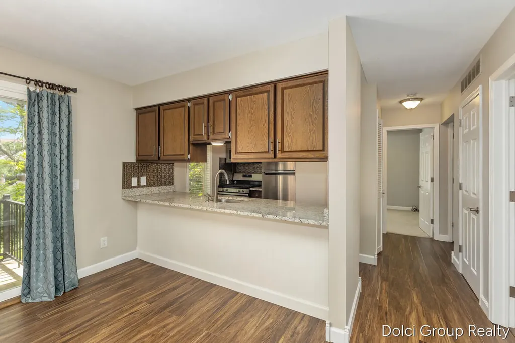 484 Barkwood Court NW Walker City MI 49534