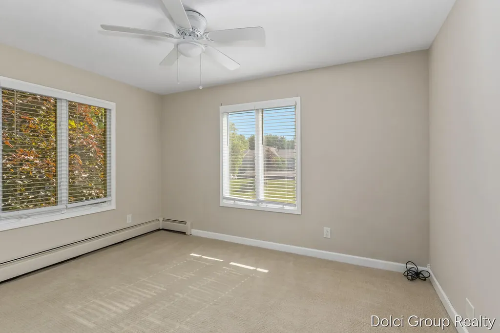 484 Barkwood Court NW Walker City MI 49534