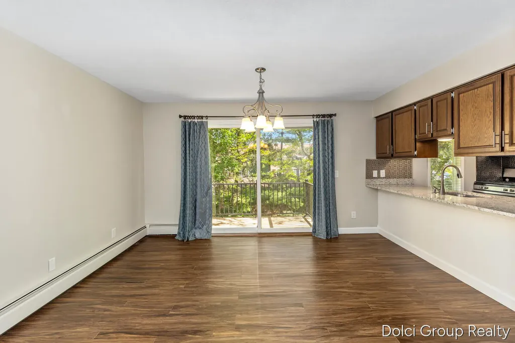 484 Barkwood Court NW Walker City MI 49534