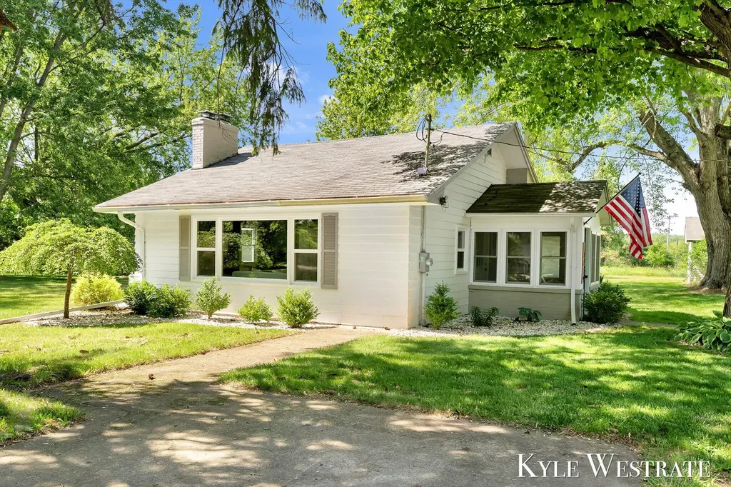 10019 10 Mile Road NE Oakfield Township MI 49341