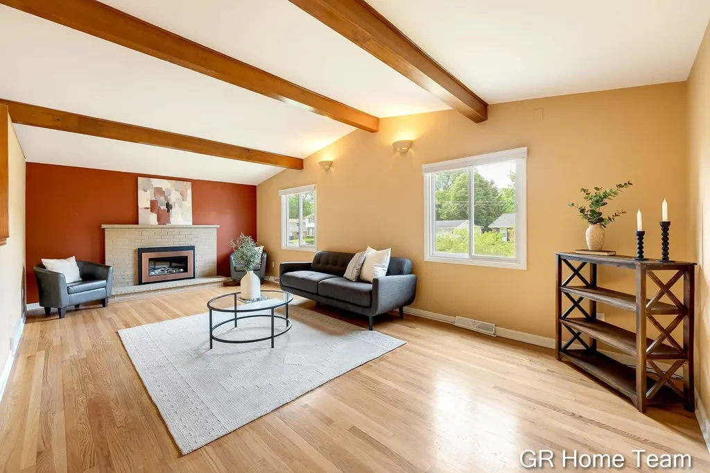 895 Bellewood Drive SE Kentwood City MI 49508