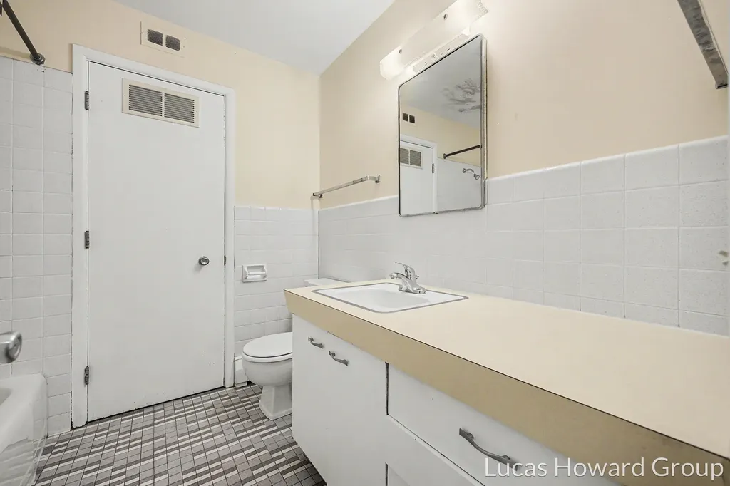 815 S Despelder Street Grand Haven City MI 49417