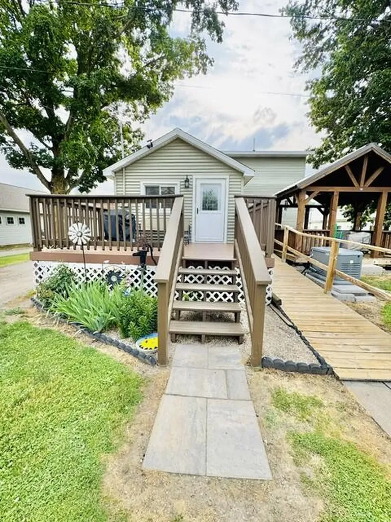 152 N Main Street Castleton Township MI 48897