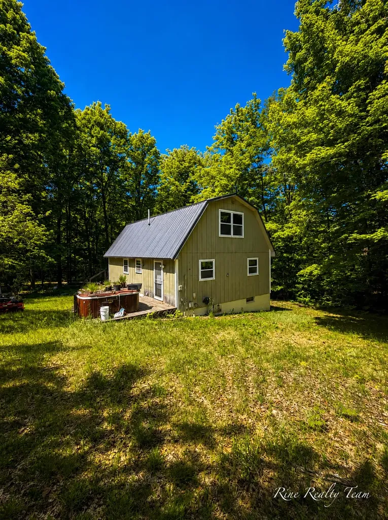 7035 Campbell Road SE Orange Township MI 49633