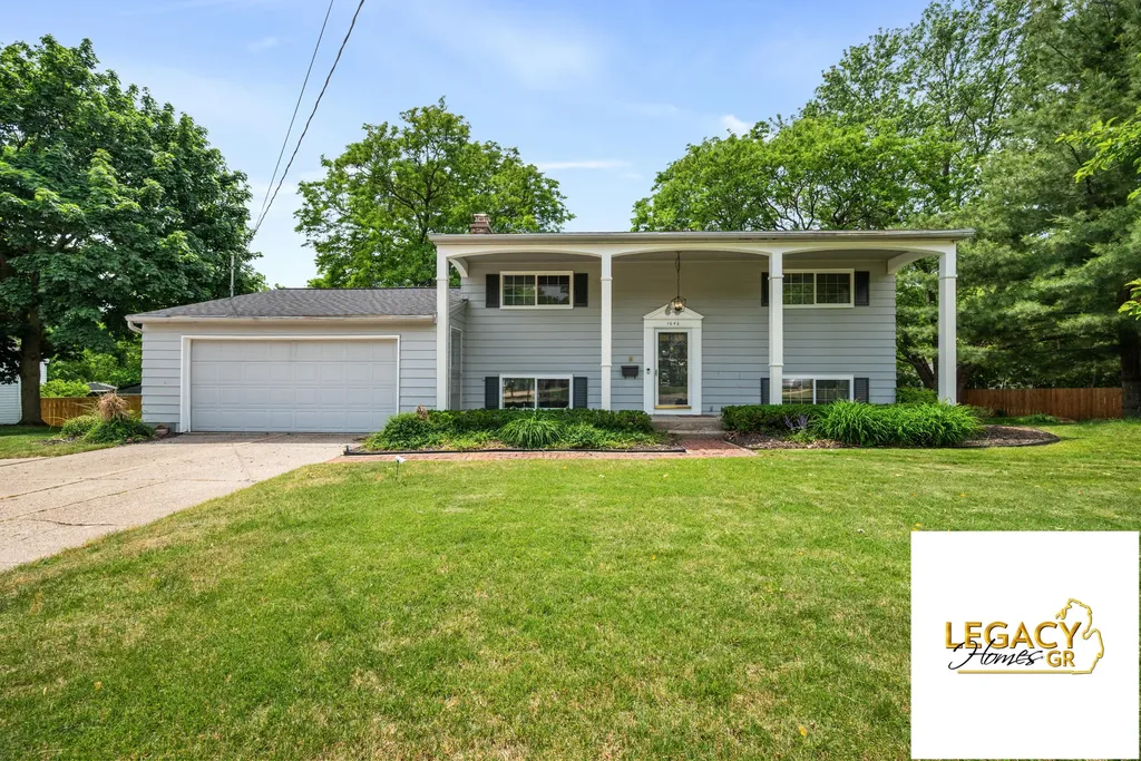1646 Rose Parkway SE Grand Rapids City MI 49506