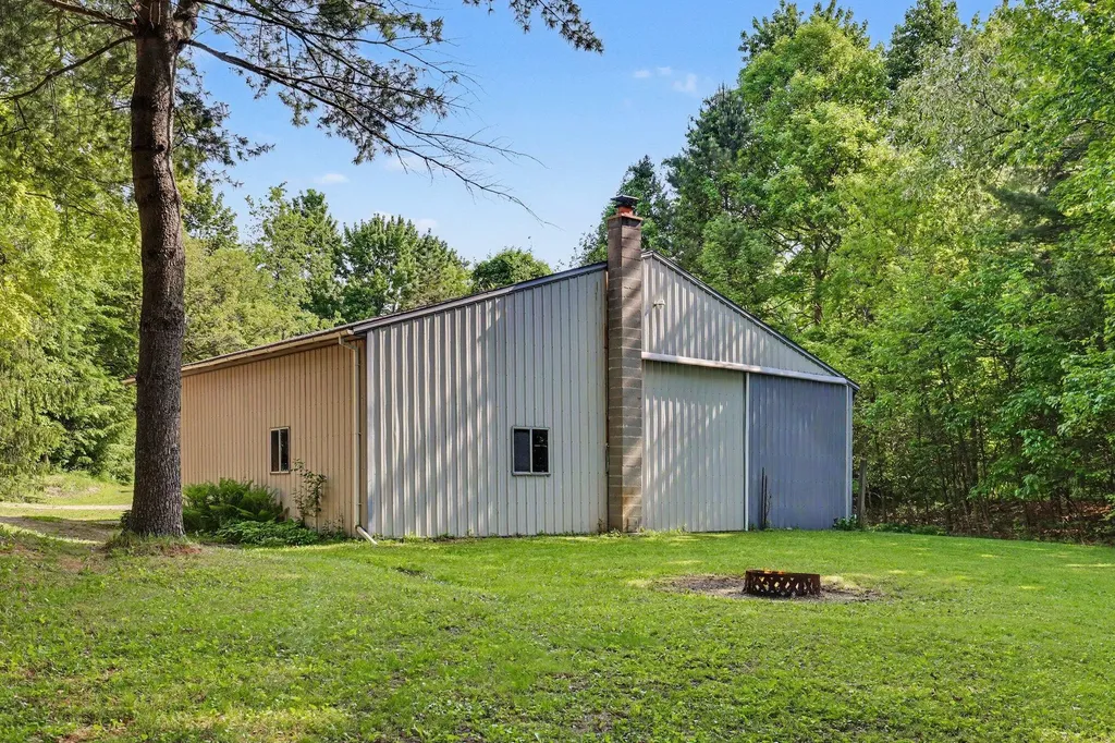 3684 4 Mile Road NE Grand Rapids Charter Township MI 49525