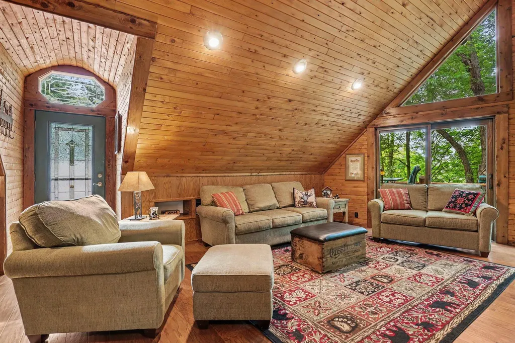 3684 4 Mile Road NE Grand Rapids Charter Township MI 49525