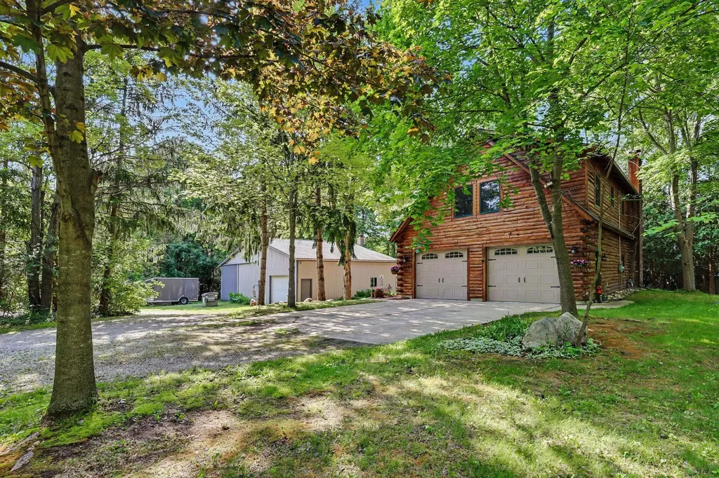 3684 4 Mile Road NE Grand Rapids Charter Township MI 49525