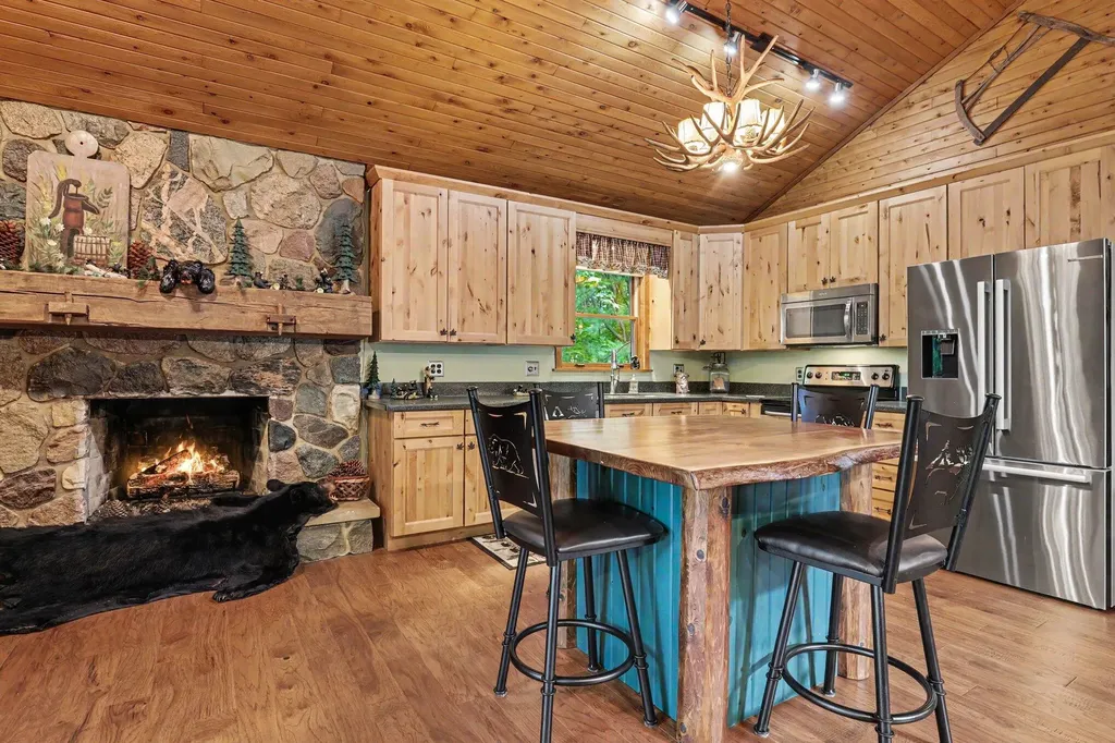 3684 4 Mile Road NE Grand Rapids Charter Township MI 49525