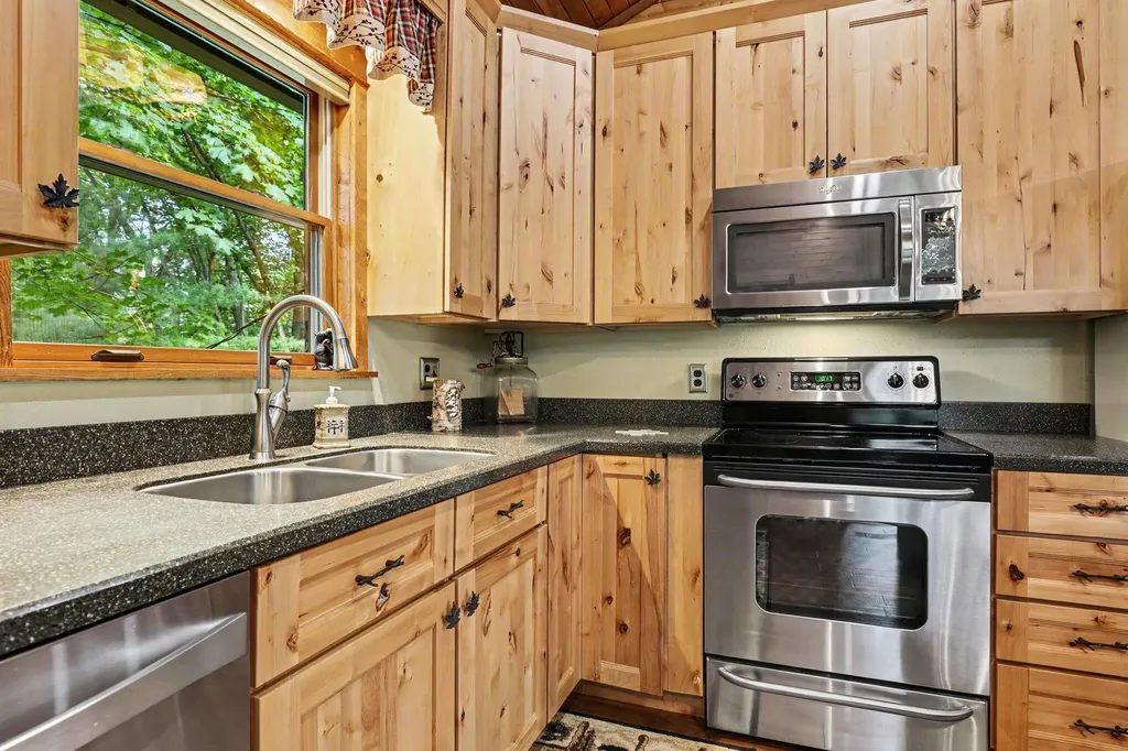 3684 4 Mile Road NE Grand Rapids Charter Township MI 49525