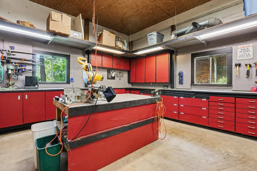 3684 4 Mile Road NE Grand Rapids Charter Township MI 49525