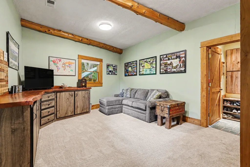 3684 4 Mile Road NE Grand Rapids Charter Township MI 49525