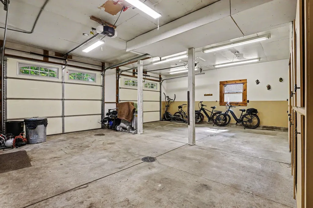 3684 4 Mile Road NE Grand Rapids Charter Township MI 49525
