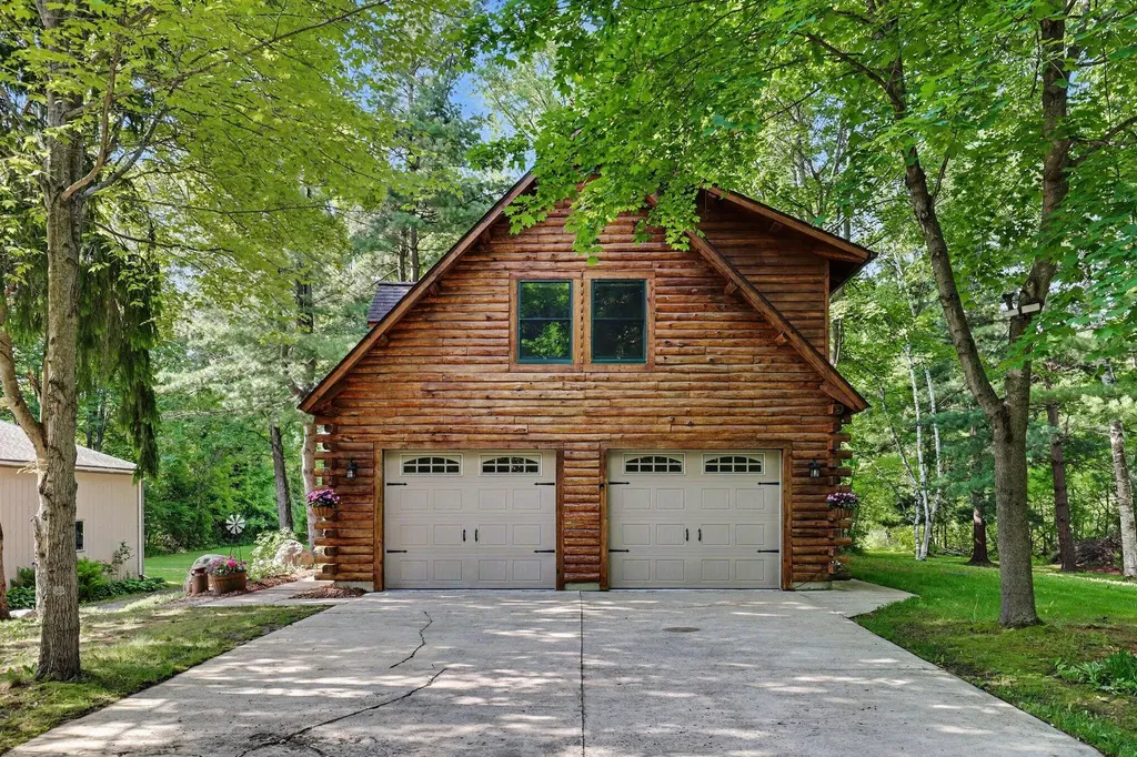 3684 4 Mile Road NE Grand Rapids Charter Township MI 49525