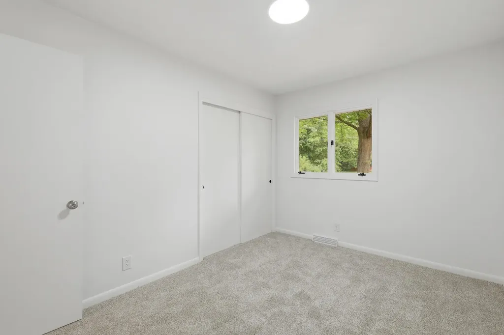 672 Jakway Avenue St. Joseph Charter Township MI 49022