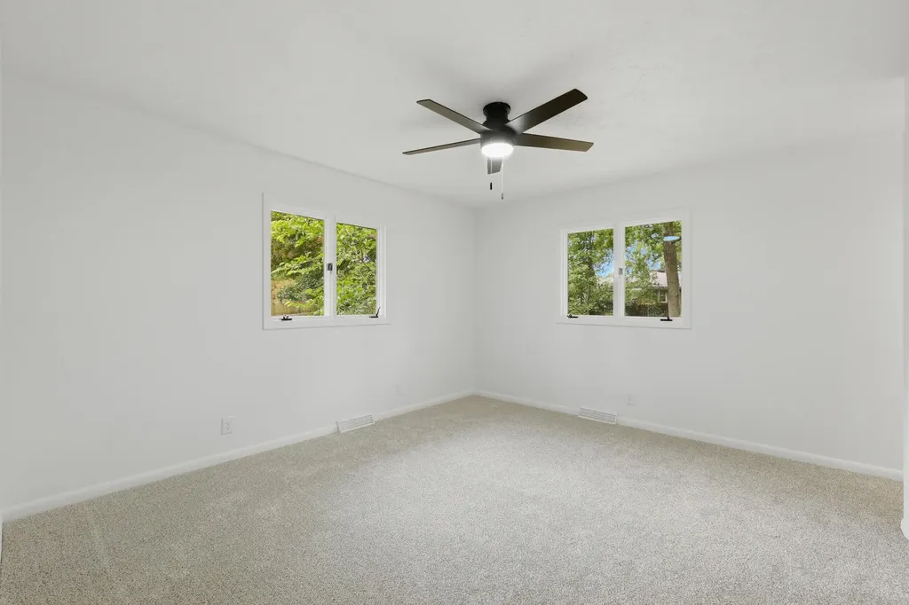 672 Jakway Avenue St. Joseph Charter Township MI 49022