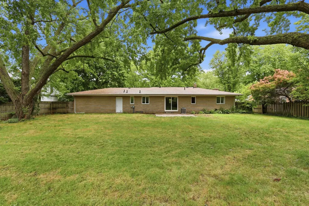 672 Jakway Avenue St. Joseph Charter Township MI 49022