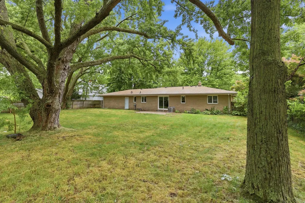 672 Jakway Avenue St. Joseph Charter Township MI 49022