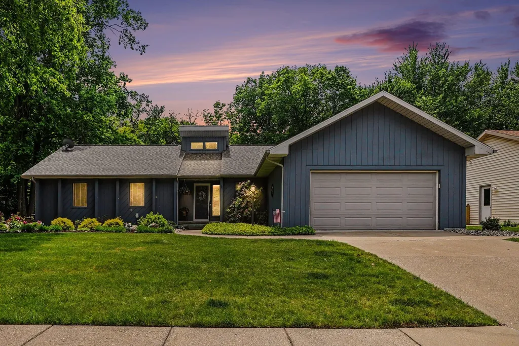 5649 Woodstock Drive Delta Charter Township MI 48917