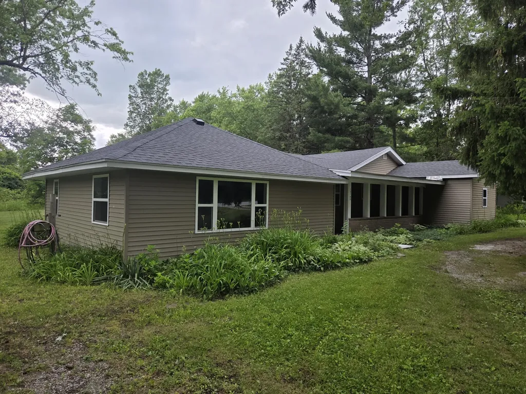 13799 8th Avenue Tallmadge Charter Township MI 49435