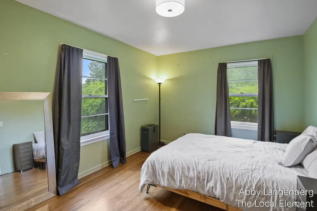 450 Newberg Avenue NW Grand Rapids City MI 49504