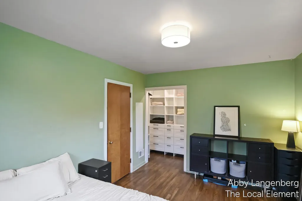 450 Newberg Avenue NW Grand Rapids City MI 49504