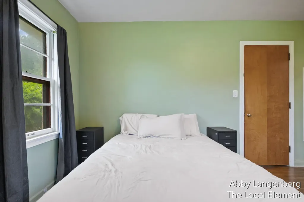 450 Newberg Avenue NW Grand Rapids City MI 49504