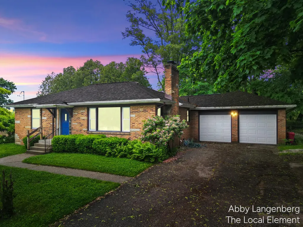 450 Newberg Avenue NW Grand Rapids City MI 49504